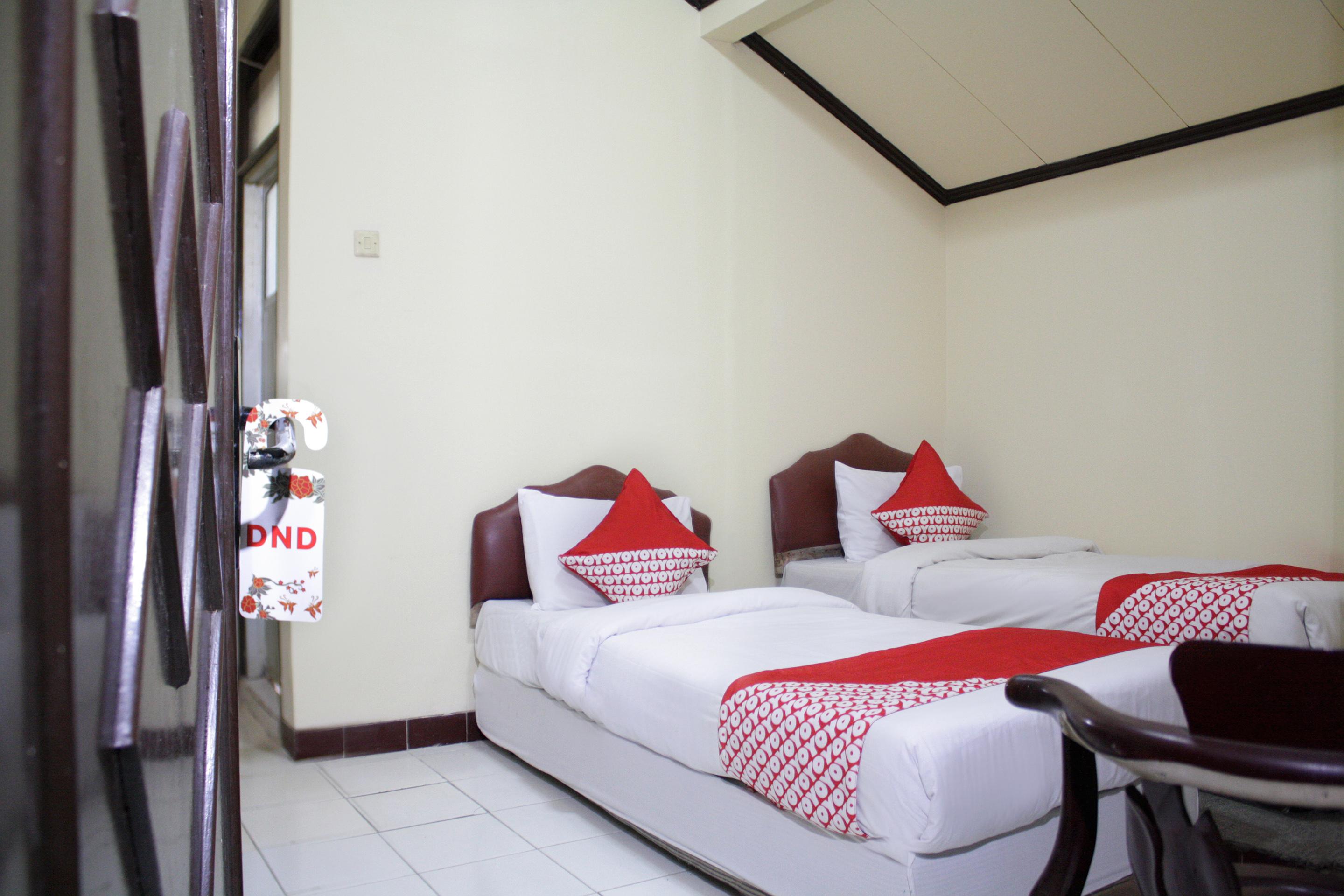 Vaccinated Staff - Oyo 181 Wisma Bintang Jakarta Exterior photo
